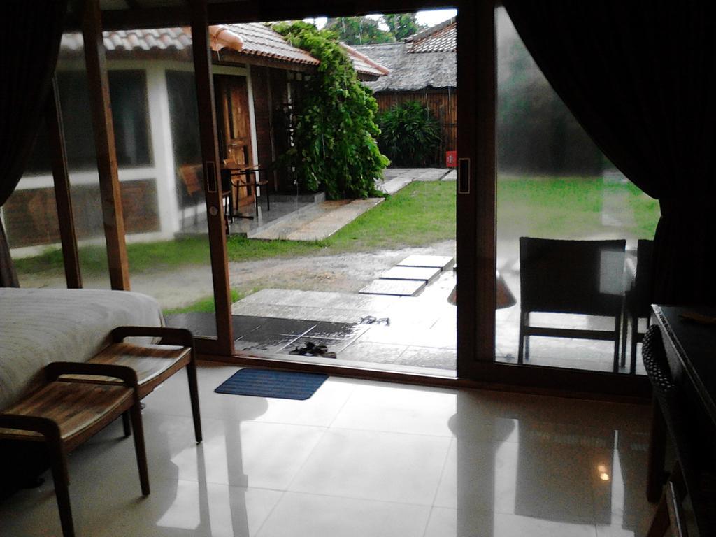 Jepara Marina Beach Bungalows Habitación foto